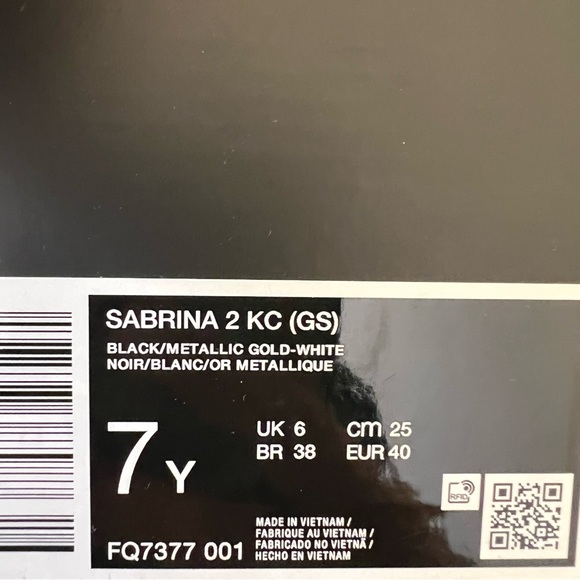 ✔️New✔️ NIKE Sabrina 2 KC GS Gold Quest - Picture 10 of 10